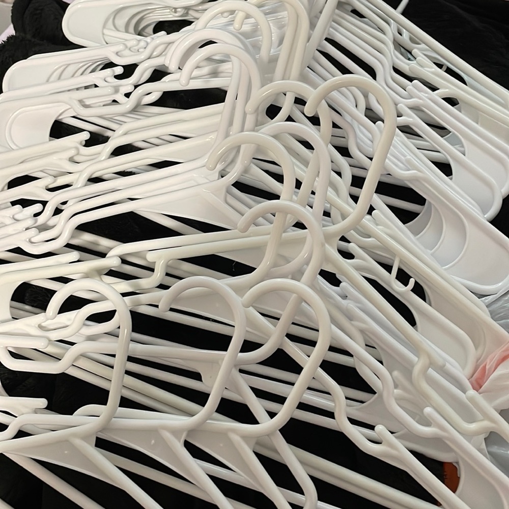 *ADD ON* white hangers, set of 15
